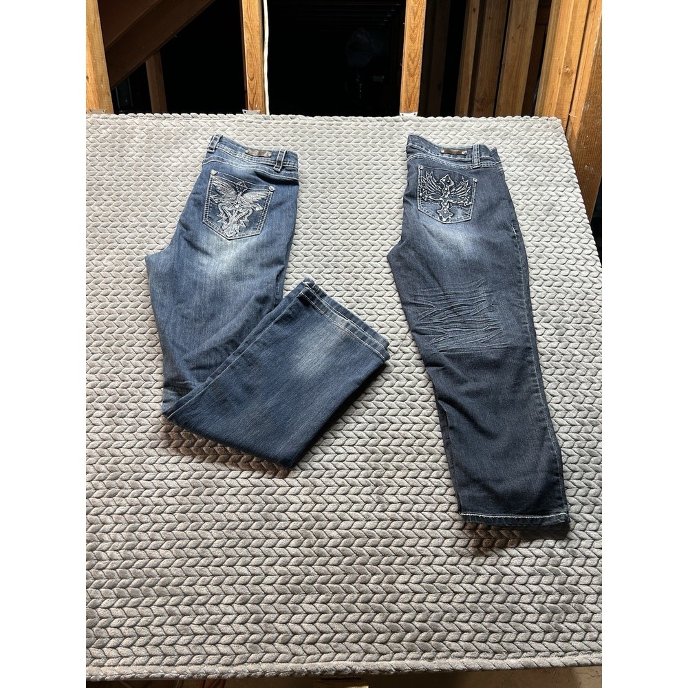 Royalty YMI Womens Jeans Capri Bundle Size 14 Blue Embroidered Bling Pockets